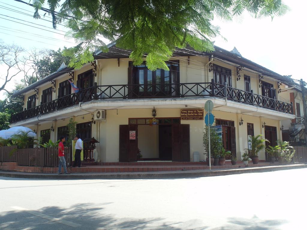 Mekong Sunset View Hotel Luang Prabang Exterior photo