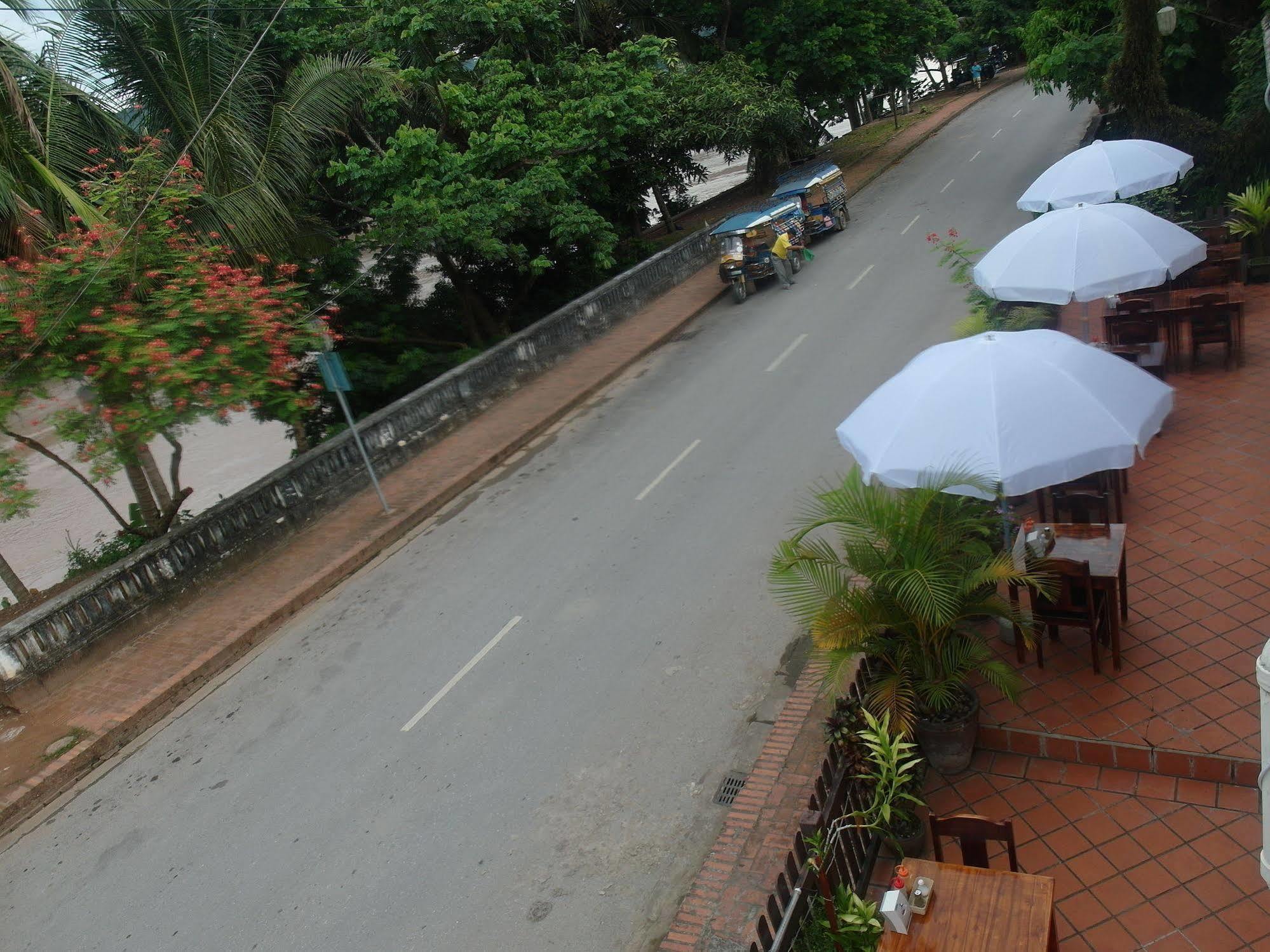 Mekong Sunset View Hotel Luang Prabang Exterior photo